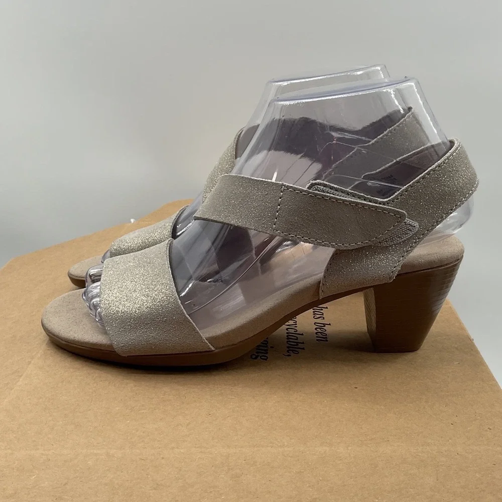 Munro Lucia Silver Metallic Leather Block Heel Sandals M472461 Womens 6M
